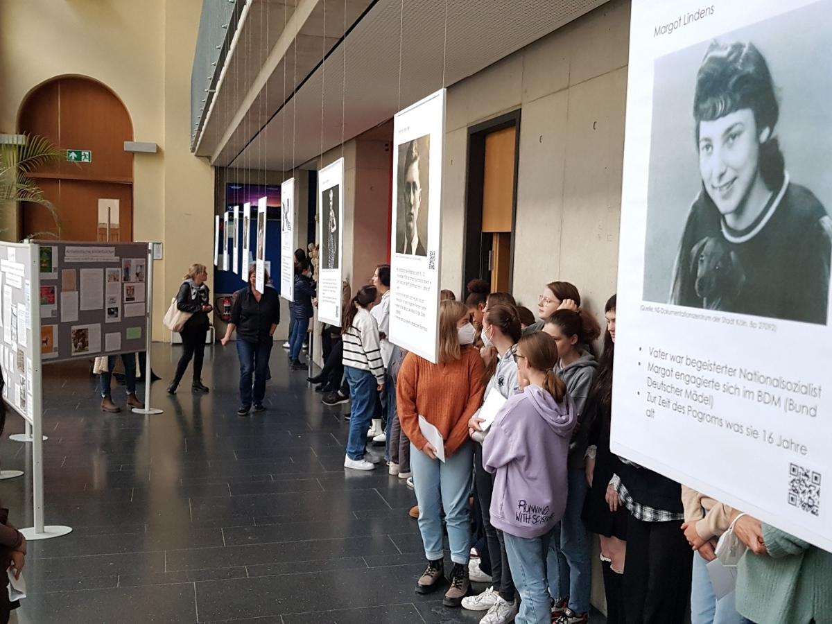 Eine Ausstellung der Geschichts- und Politikwerkstatt