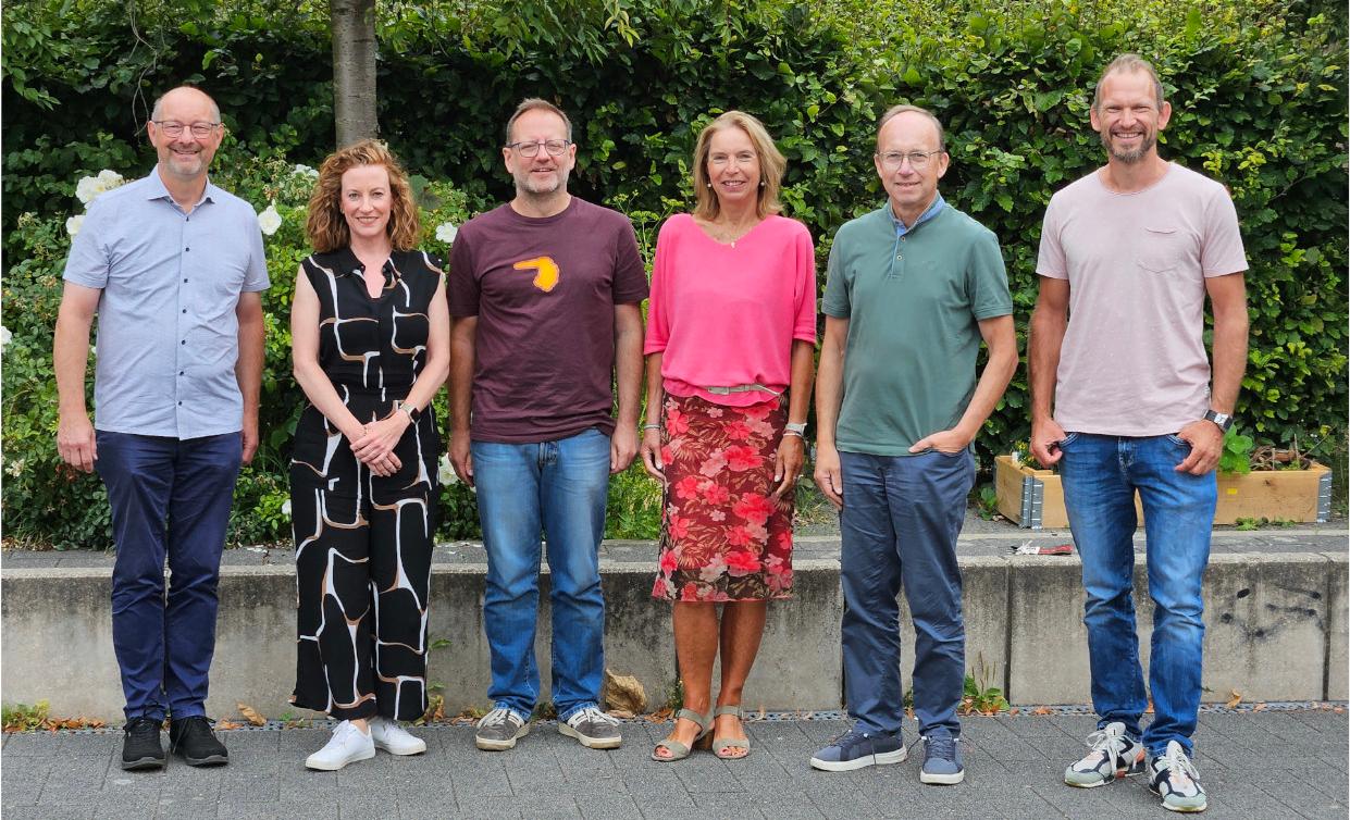 Das Oberstufenteam: Hr. Kalthoff, Fr. Mertes, Hr. Servos, Fr. Müller-Huntemann, Hr. Foerster und Hr. Weber (v.l.n.r.)