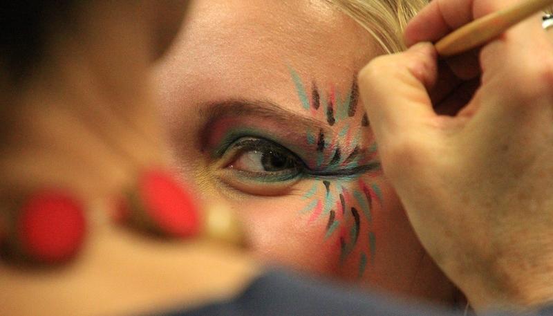 Bühne frei und Spot an, es geht los - Großer Ursulinenkarneval 2026